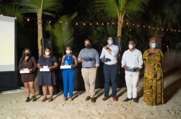 Hoteles RIU reconocen el apoyo de socios comerciales tras el covid-19 imagen