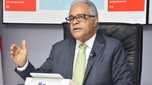 ExMinistro de Salud dice el Gobierno luce cansado y perdido frente a covid