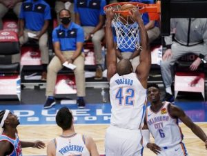 Al Hoford brilla con 22 puntos en la victoria del Thunder en la NBA