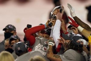 Super Bowl: Los Chiefs de Kansas buscan algo inusitado, revalidar título