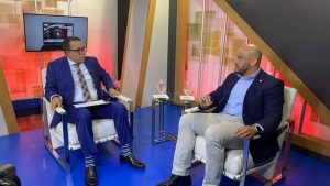 Virólogo atribuye alza casos Covid a retórica de que todo estaba controlado