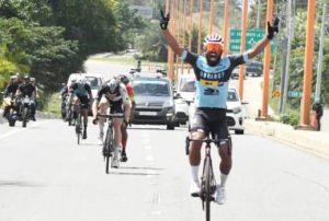 Edwin Morel gana sexta etapa; Yurgen Ramírez es líder de la Vuelta Ciclística