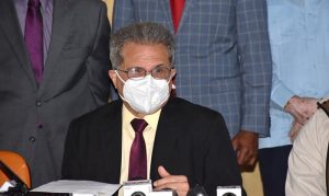 Denuncian maltratos y apresamientos de médicos durante el toque de queda