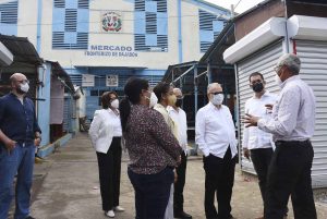 Autoridades dialogan sobre retos y desafíos mercado fronterizo Dajabón