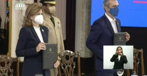 República Dominicana firma acuerdo para reformar el sector eléctrico República Dominicana firma acuerdo para reformar el sector eléctrico