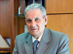 Médico dominicano pronostica que tras vacunación descenderá la covid