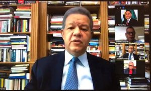 Leonel encabeza votaciones virtuales en plenaria del Congreso del Pueblo