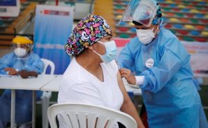 RD alcanza récord al vacunar 168,871 en una sola jornada contra la covid-19 RD alcanza récord al vacunar 168,871 en una sola jornada contra la covid-19