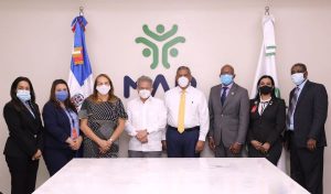 MAP y el CMD abordan cancelaciones y nombramientos de médicos en RD