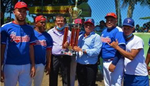 Concluye con éxito segunda copa de softbol Villa Tapia 2020