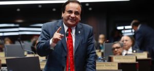 Exdiputado Elías Serulle renuncia del PLD; no descarta juramentarse en FP