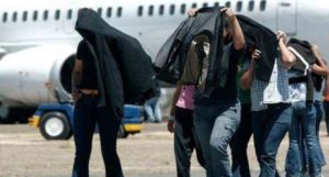 Deportados de Estados Unidos 43 exconvictos dominicanos