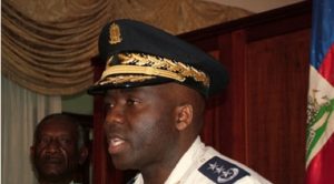 Felicitan renuncia de director policial de Haití