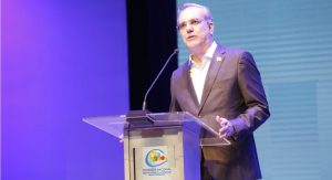 Gobierno presenta estrategia para crecimiento y empleo R.Dominicana