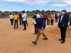 Codia celebra torneo de softbol en 58 aniversario con catorce equipos