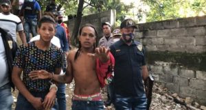 DIGESETT apresa hombres aparecen en video agrediendo a tres agentes