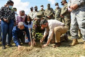 Iniciaron la siembra de 35 mil árboles donde estará la nueva verja fronteriza