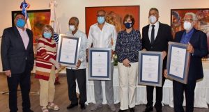 Entregan Premio Nacional de Artes Visuales en la República Dominicana