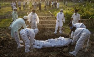 Casos globales diarios Covid alarman a Organización Mundial de la Salud