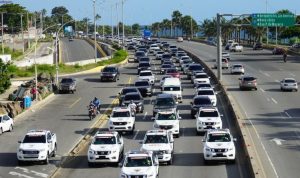 Desde las 2:00 pm hubo «carreteos» en las principales carreteras dominicanas