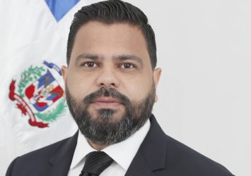 Diputado Leonardo Aguilera propone elevados para la provincia de Santiago