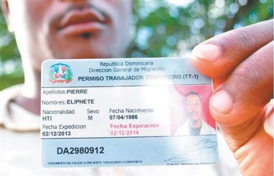 R. Dominicana pondrá en marcha un carné para haitianos de zona fronteriza -  AlMomento.Net