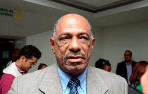 Senador Medrano cuestiona uso de recursos y préstamos del Gobierno