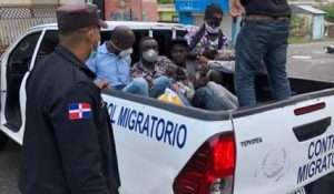 Migración deporta 130 haitianos vivían en R. Dominicana de forma irregular
