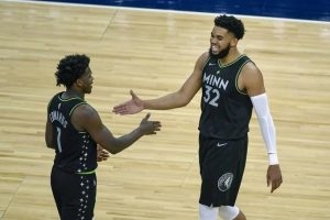 NBA: Karl Towns anota 24, ayuda a Timberwolves a vencer al Heat