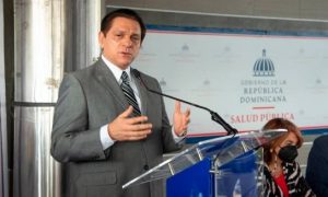 Ministro anuncia llegada en próximos días nuevo lote de vacunas Sinovac