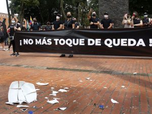 COLOMBIA: Protestas contra reforma tributaria dejan 2 muertos y heridos
