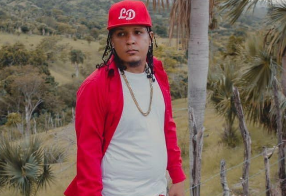 Papujo Mc, se proyecta con sus temas «Reales Desahogo» y «Real Psicópata» imagen