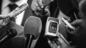 El Poder Ejecutivo otorgó pensión del Estado a 44 periodistas en su día