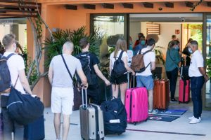 Llegada de turistas extranjeros a Rep. Dom. cayó 73.3 % en primer bimestre