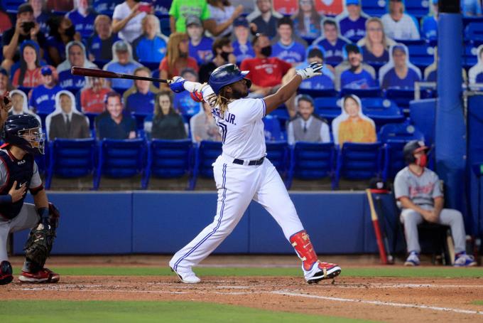 Vladimir Guerrero Jr conecta tres jonrones en victoria versus Yankees