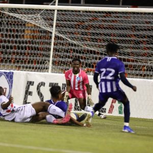 Doblete de Becerra y gol de Batista le dan el primer triunfo al Atlántico FC