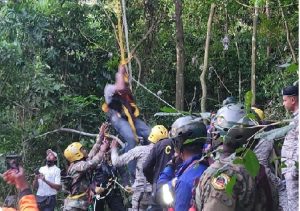 PUERTO PLATA: Rescataron ya sanos y salvos a los varados en el teleférico