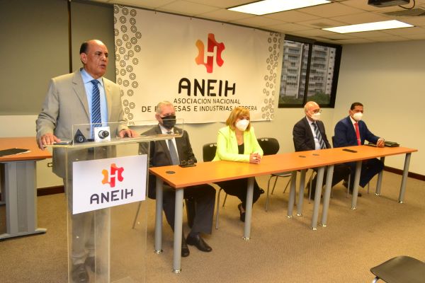 ANEIH aboga por aplicar clasificación empresarial, antes de aumento salarial imagen