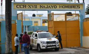 Pasan primera noche en Najayo exjefe escolta de Danilo y otros acusados