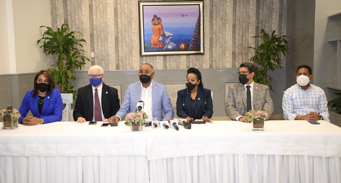 Diputados de ultramar rinden cuenta de sus trabajos en favor de la diáspora imagen