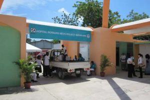 Piden a Gobierno haitiano atender reclamos de médicos en huelga