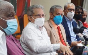 Colegio Médico pide a Salud Pública actualizar número de fallecidos Covid