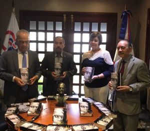Efemérides Patrias dona a la Fundación Juan Bosch 3,000 tomos de sus obras
