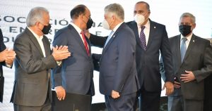 Senador valora trayectoria Asociación Empresas e Industrias de Herrera