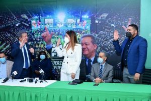 Otra diputada del PLD pasa a filas las  del partido Fuerza del Pueblo