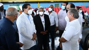 Ministro dice 7 millones tendrían una dosis de vacuna en la próxima semana Ministro dice 7 millones tendrían una dosis de vacuna en la próxima semana