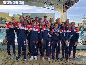 Selección natación de la RD conquista 33 medallas en campeonato de P.Rico