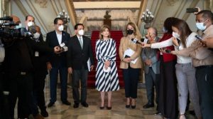 Gobierno confirma aplicará tercera dosis de vacuna contra la COVID-19