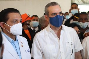 Presidente Abinader llama a población para que nadie se quede sin vacunar