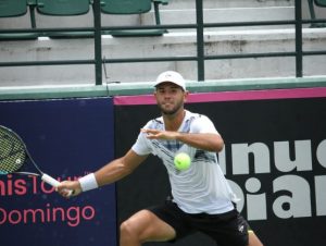 Nick Hardt se impone a José Olivares y va a cuartos final M25 Santo Domingo